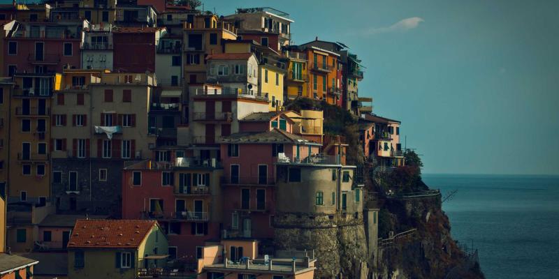 Serverless架构的冷启动挑战：优化策略如何重塑数字化转型与移动应用性能