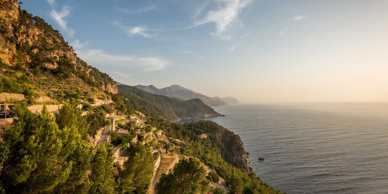 微服务架构下的分布式系统设计：应对数据一致性的核心挑战与软件开发实战解决方案