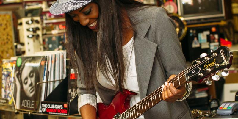 移动应用、互联网服务与网站建设：现代软件开发的三大支柱