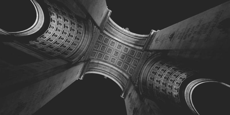 软件开发36：驱动数字化转型的核心引擎与互联网服务创新